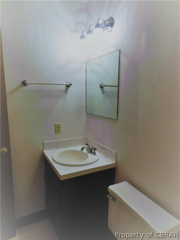 3330 Pine Grove Road Gloucester, VA 23061 - Photo 19 of 32 Hall Full Bath
