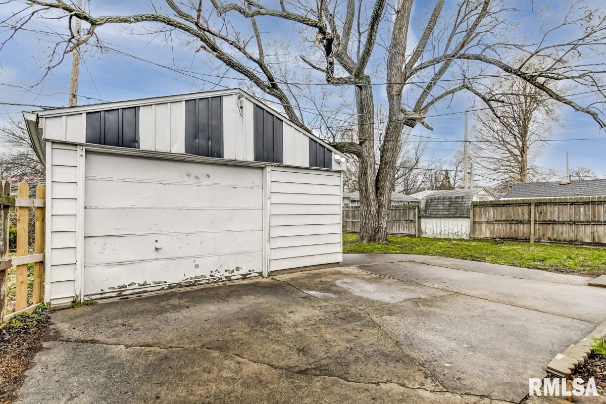 1617 North 19th Street Springfield, IL 62702 - Photo 35 of 36