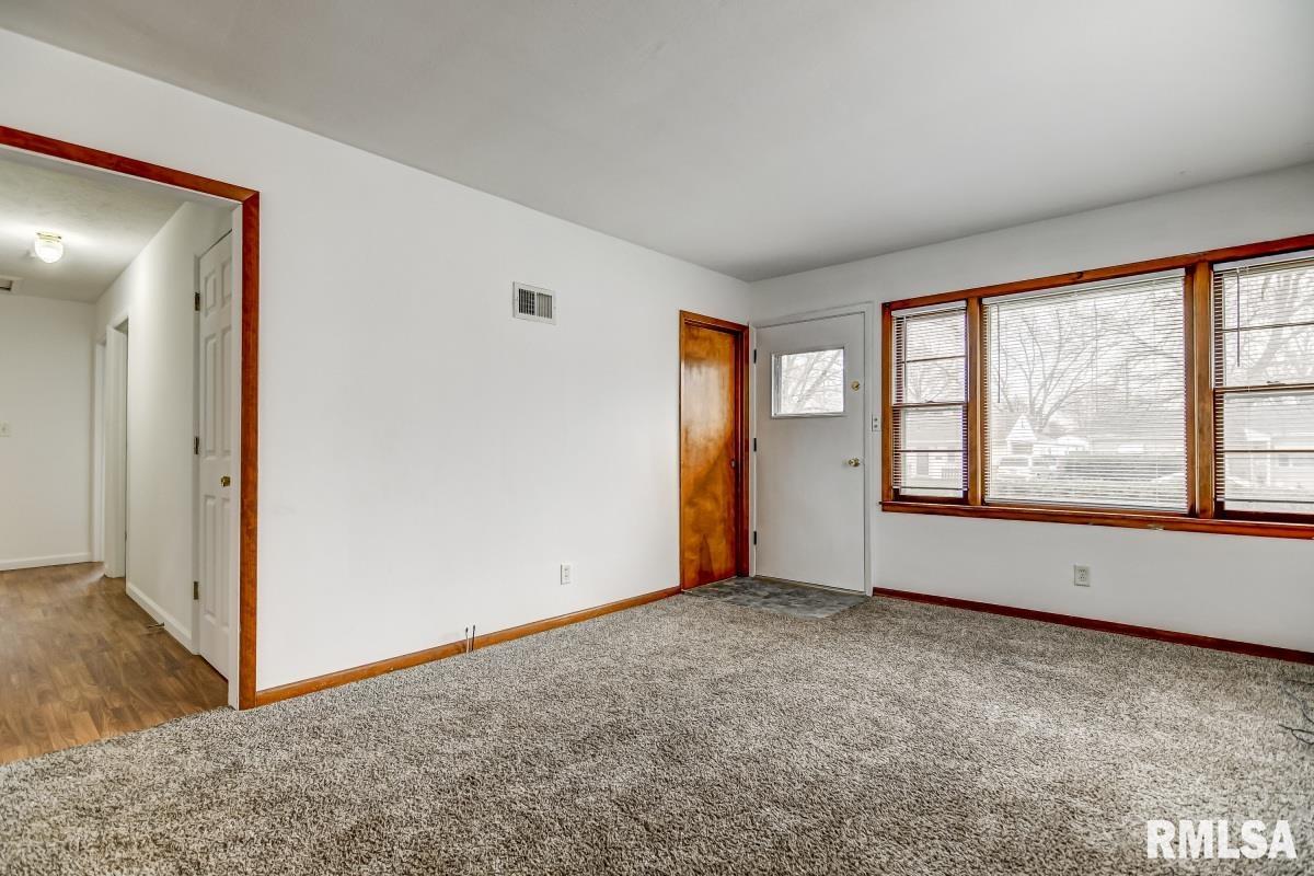 1617 North 19th Street Springfield, IL 62702 - Photo 4 of 36