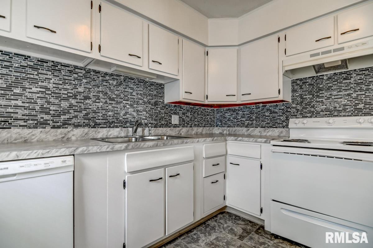 1617 North 19th Street Springfield, IL 62702 - Photo 8 of 36