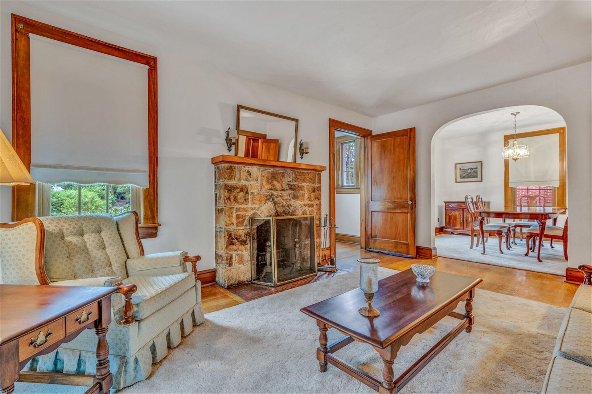 1401 Brighton Road Southwest Roanoke, VA 24015 - Photo 6 of 28 06-DSC1237