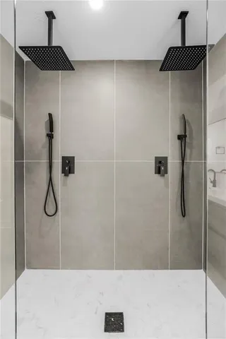 $525,000 | 1327 New Jersey Street, Lawrence, KS 66044