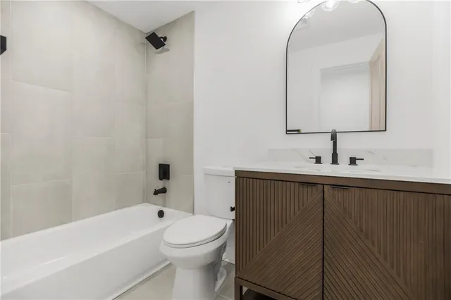 $525,000 | 1327 New Jersey Street, Lawrence, KS 66044