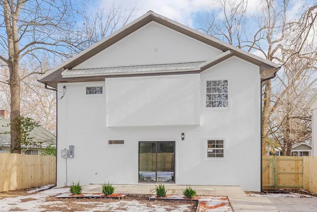 $525,000 | 1327 New Jersey Street, Lawrence, KS 66044