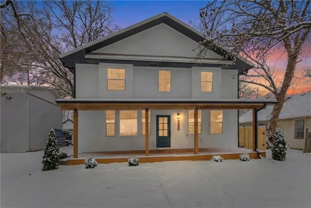 $525,000 | 1327 New Jersey Street, Lawrence, KS 66044