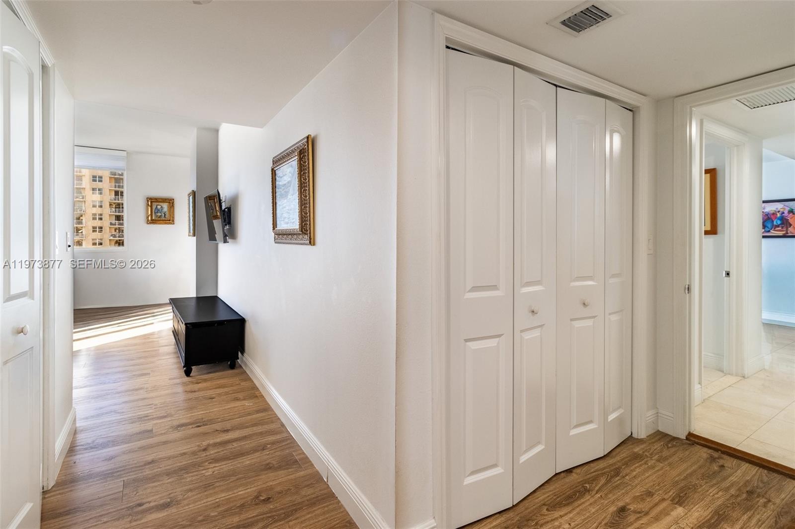 520 Brickell Key Drive, Unit A1007 Miami, FL 33131 - Photo 17 of 25