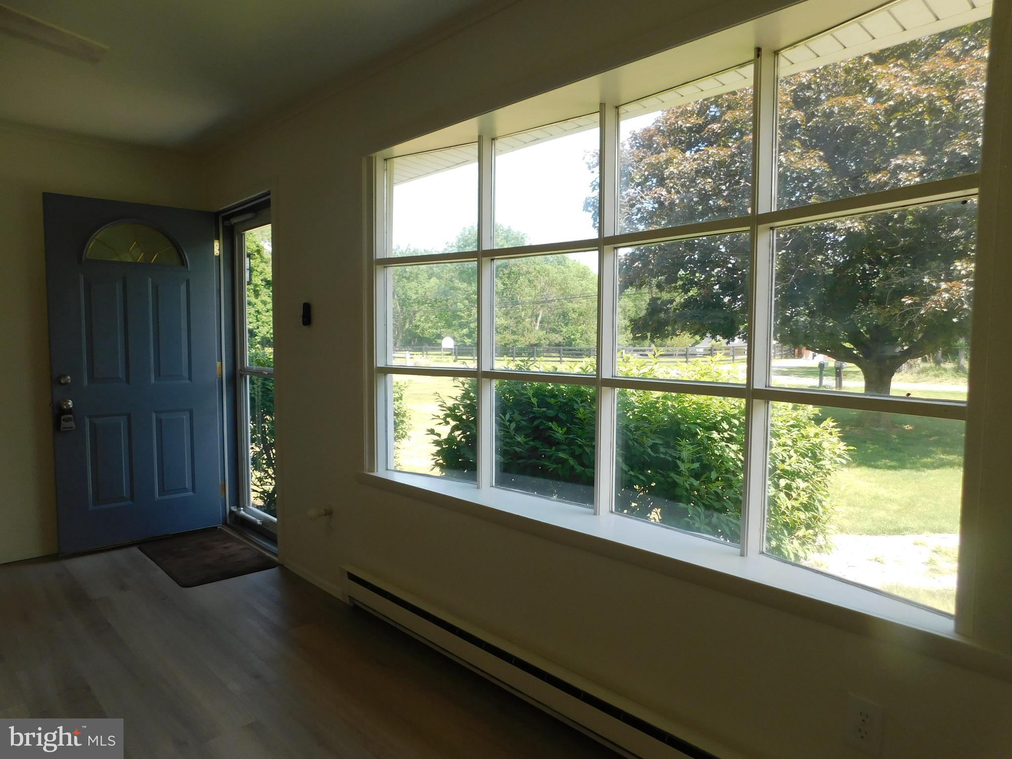 1225 Kimble Road Berryville, VA 22611 - Photo 7 of 27 Living Room