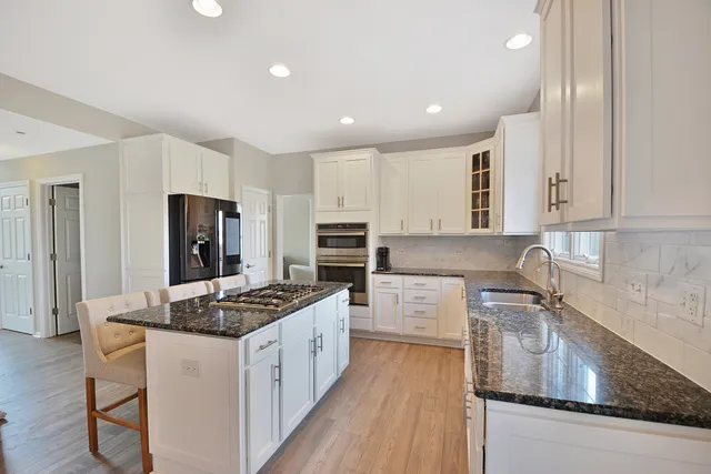 $649,000 | 63 Tournament Drive South, Hawthorn Woods, IL 60047