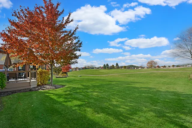 $649,000 | 63 Tournament Drive South, Hawthorn Woods, IL 60047