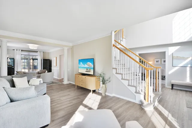 $649,000 | 63 Tournament Drive South, Hawthorn Woods, IL 60047