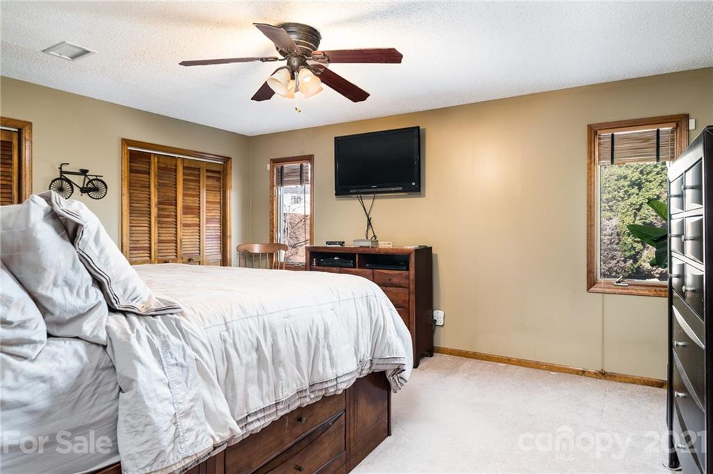 1774 Kale Road Catawba, NC 28609 - Photo 14 of 31 Gallery Image 14