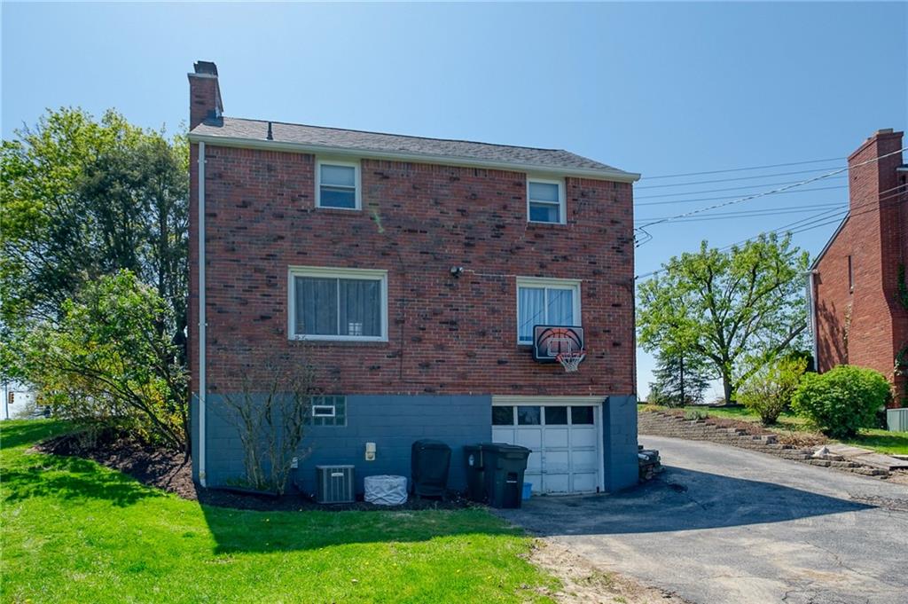 4419 Hamilton Road Pittsburgh, PA 15234 - Photo 14 of 25 Gallery Image 14