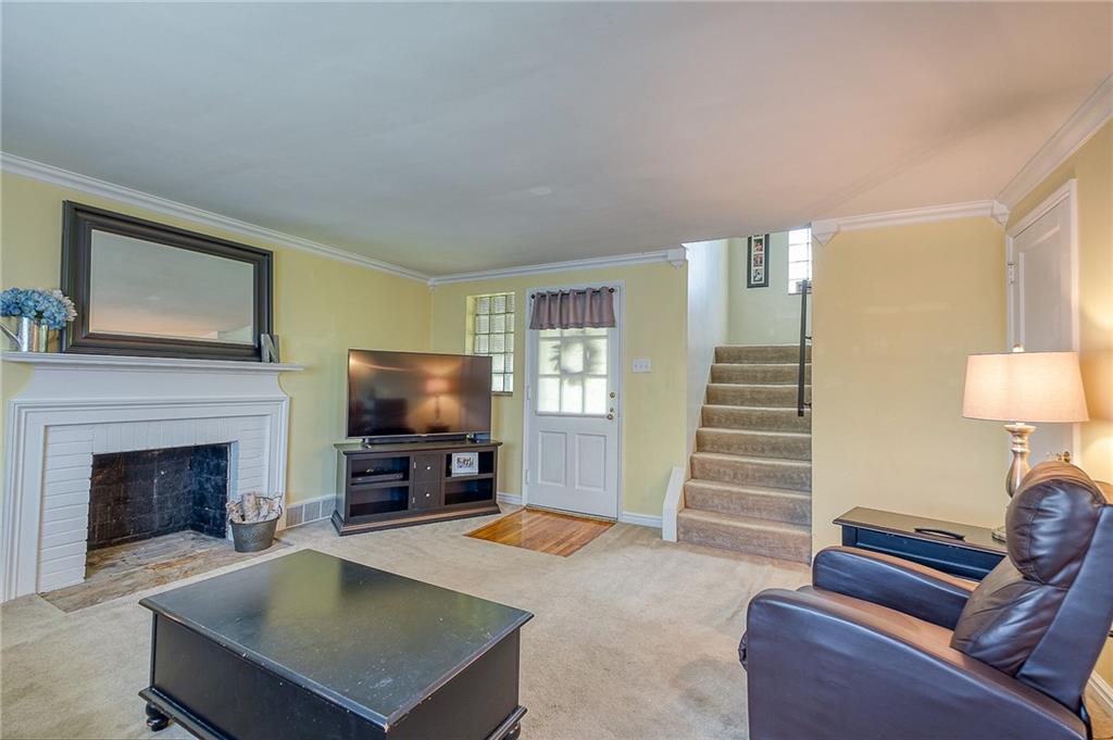 4419 Hamilton Road Pittsburgh, PA 15234 - Photo 17 of 25 Gallery Image 17