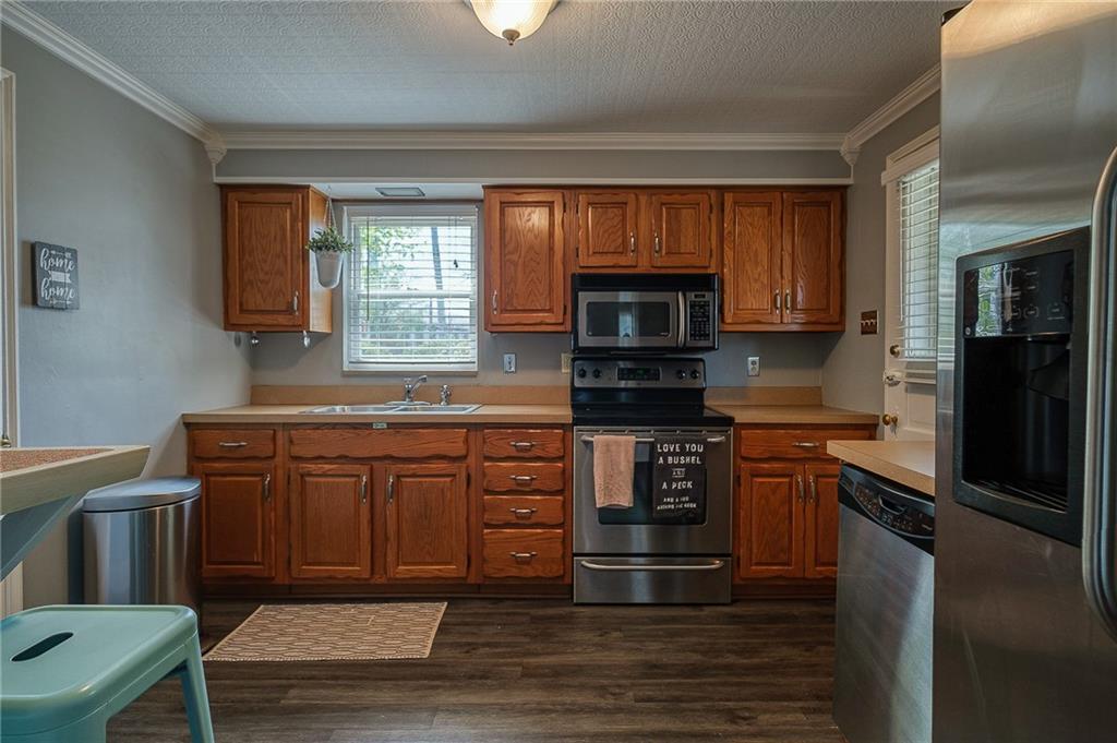 4419 Hamilton Road Pittsburgh, PA 15234 - Photo 4 of 25 Gallery Image 4