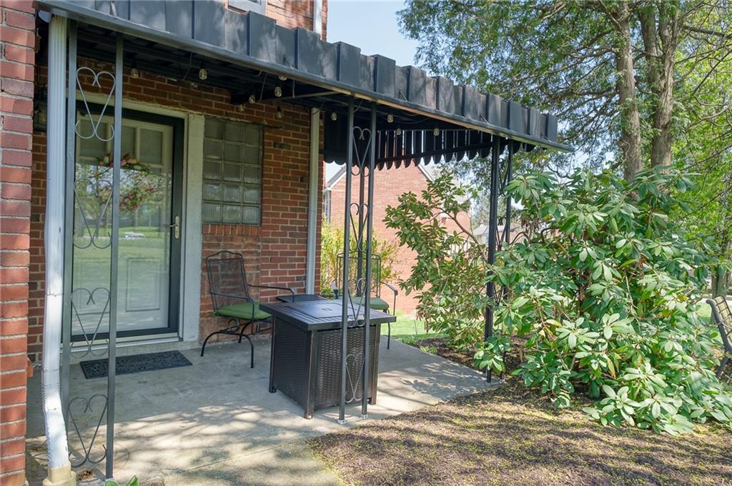 4419 Hamilton Road Pittsburgh, PA 15234 - Photo 10 of 25 Gallery Image 10