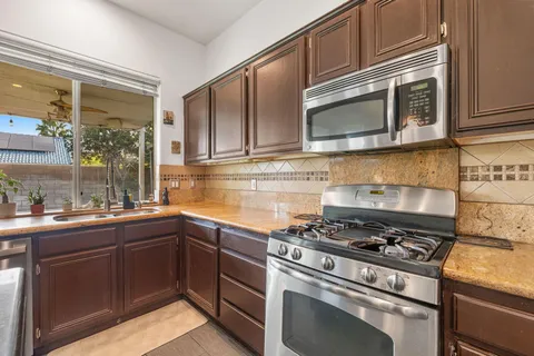 $590,000 | 27742 Avenida Maravilla, Cathedral City, CA 92234