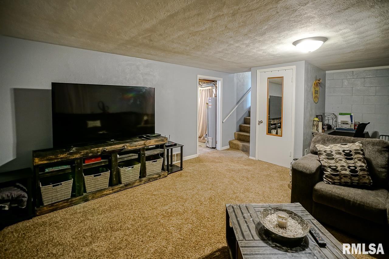 1901 Springfield Road East Peoria, IL 61611 - Photo 23 of 28 Gallery Image 23