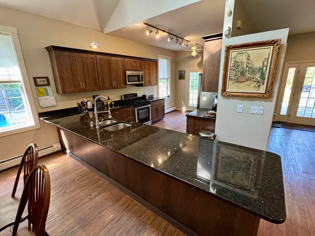 $525,000 | 20 Cherry Lane, Newport, VT 05855