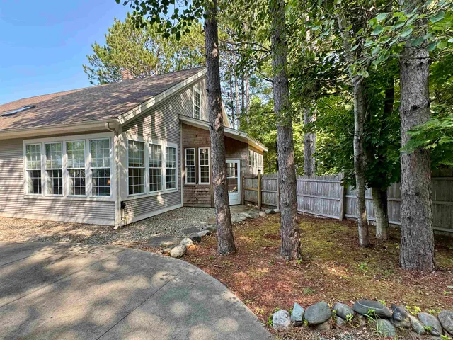 $525,000 | 20 Cherry Lane, Newport, VT 05855