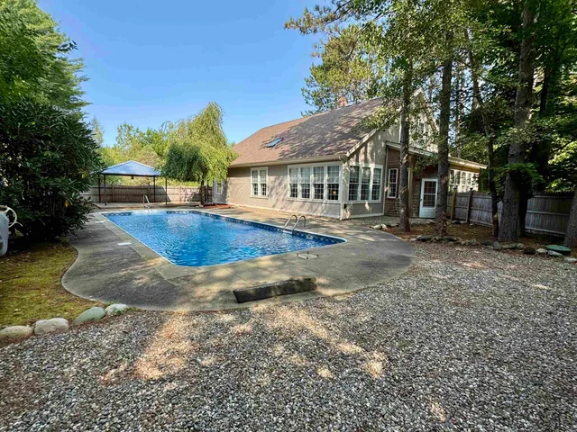 $525,000 | 20 Cherry Lane, Newport, VT 05855