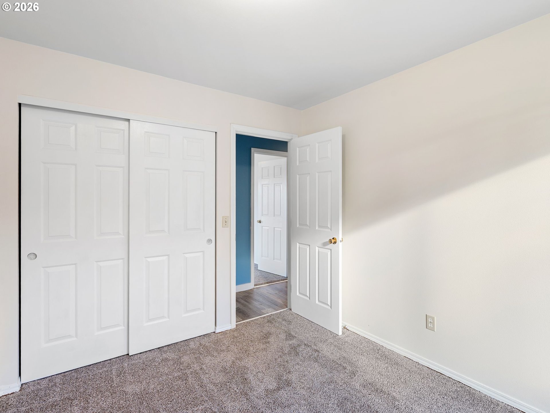3220 Midway Road Hood River, OR 97031 - Photo 16 of 39 a view of an empty room
