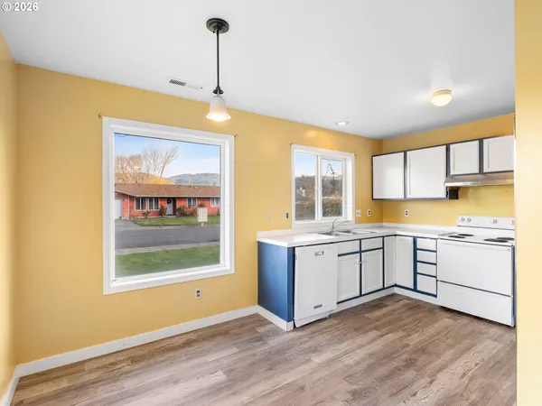 $529,000 | 3220 Midway Road, Hood River, OR 97031