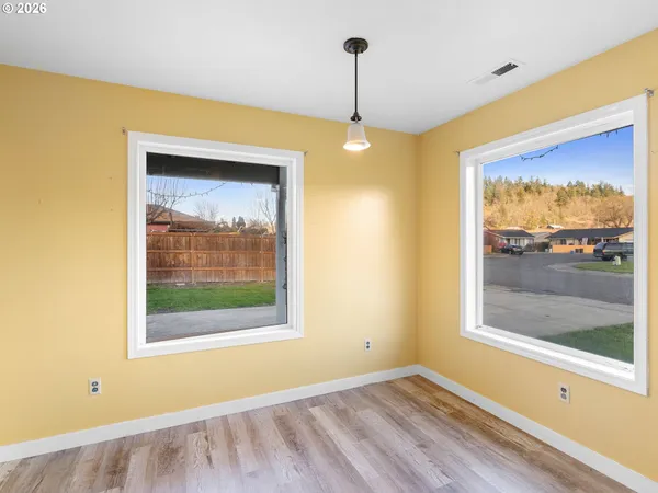 $529,000 | 3220 Midway Road, Hood River, OR 97031