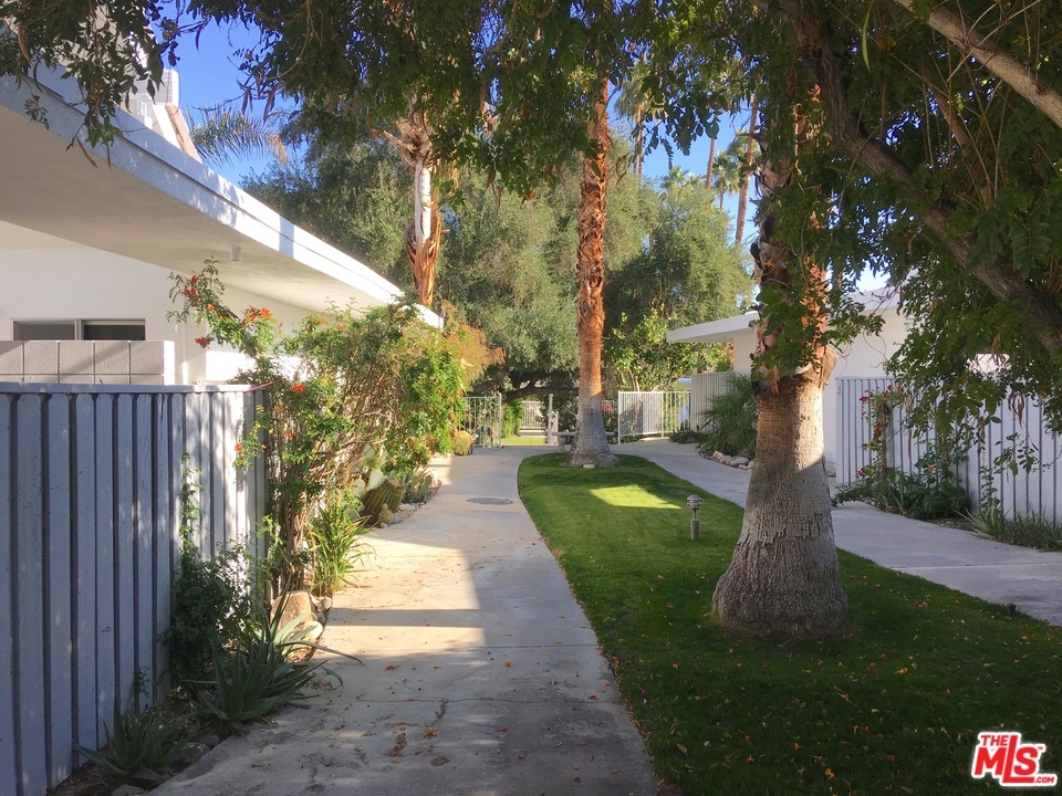 42356 Dunes View Road, Unit 5 Rancho Mirage, CA 92270 - Photo 1 of 30