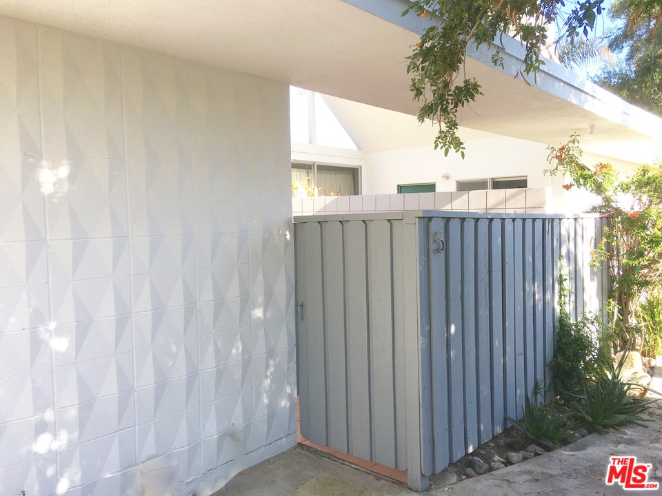 42356 Dunes View Road, Unit 5 Rancho Mirage, CA 92270 - Photo 4 of 30