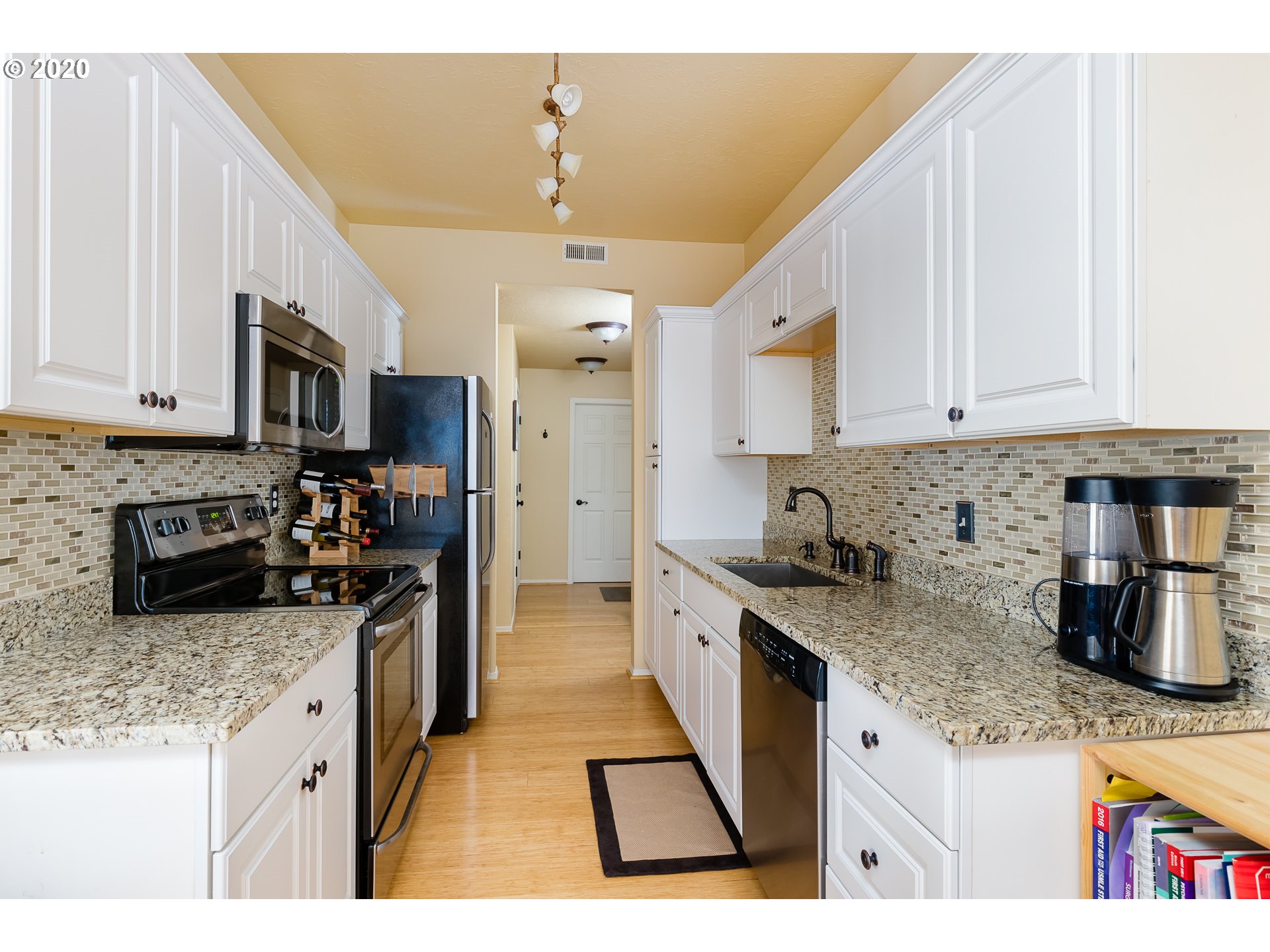 1441 Southwest Clay Street, Unit 110 Portland, OR 97201 - Photo 10 of 22