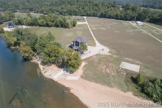 $1,500,000 | 2262 Brown Road, Van Buren, MO 63965