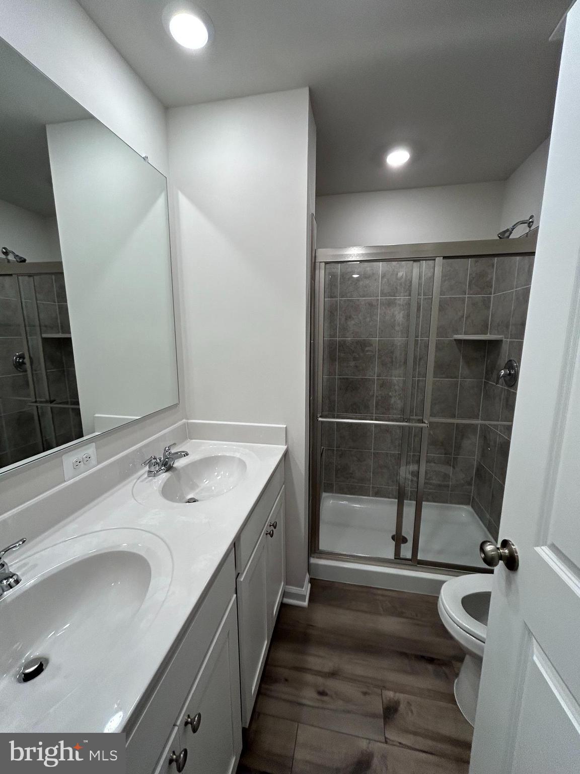 145 Swan Fld Avenue Ranson, WV 25438 - Photo 11 of 14 Master Bath