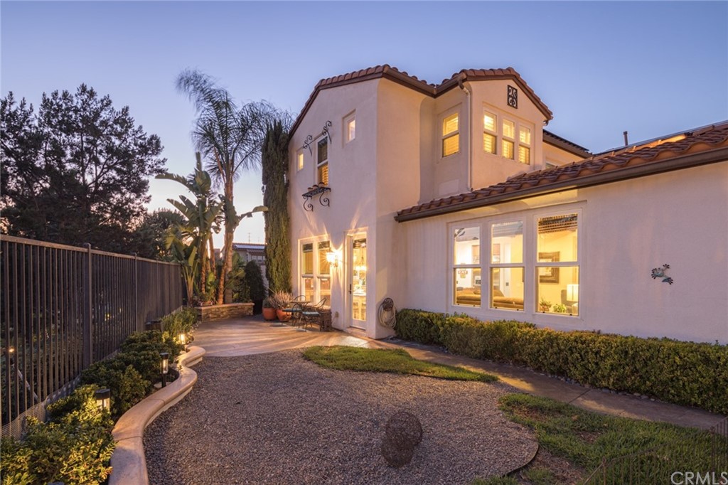 8 Kane Lane Ladera Ranch, CA 92694 - Photo 25 of 29 a view of a back yard