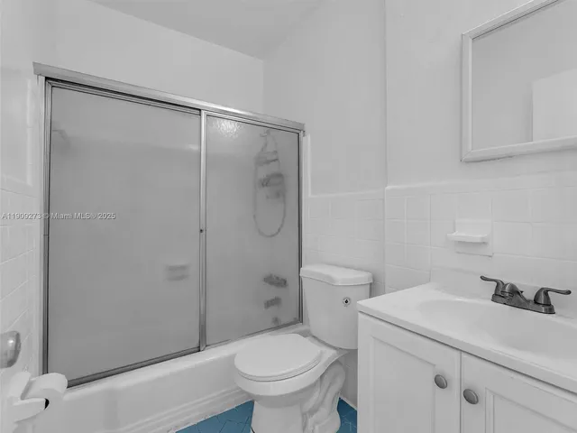 $750,000 | 560 Northeast 77th Street, Miami, FL 33138