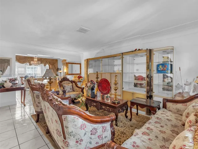 $750,000 | 560 Northeast 77th Street, Miami, FL 33138