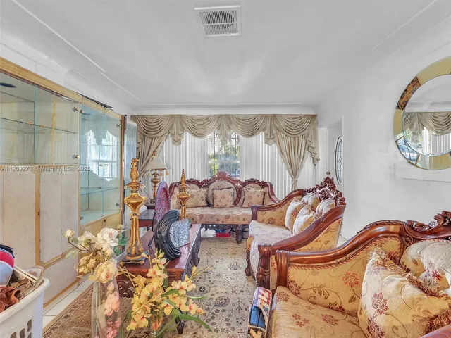$750,000 | 560 Northeast 77th Street, Miami, FL 33138