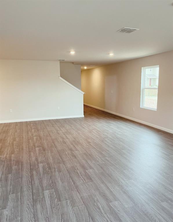 832 Bluffview Drive Cleburne, TX 76031 - Photo 3 of 6