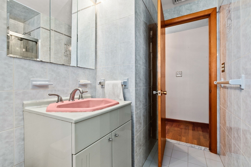 33 Lantern Road Revere, MA 02151 - Photo 13 of 32 Gallery Image 13