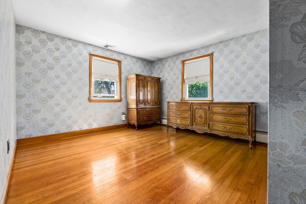 33 Lantern Road Revere, MA 02151 - Photo 20 of 32 Gallery Image 20