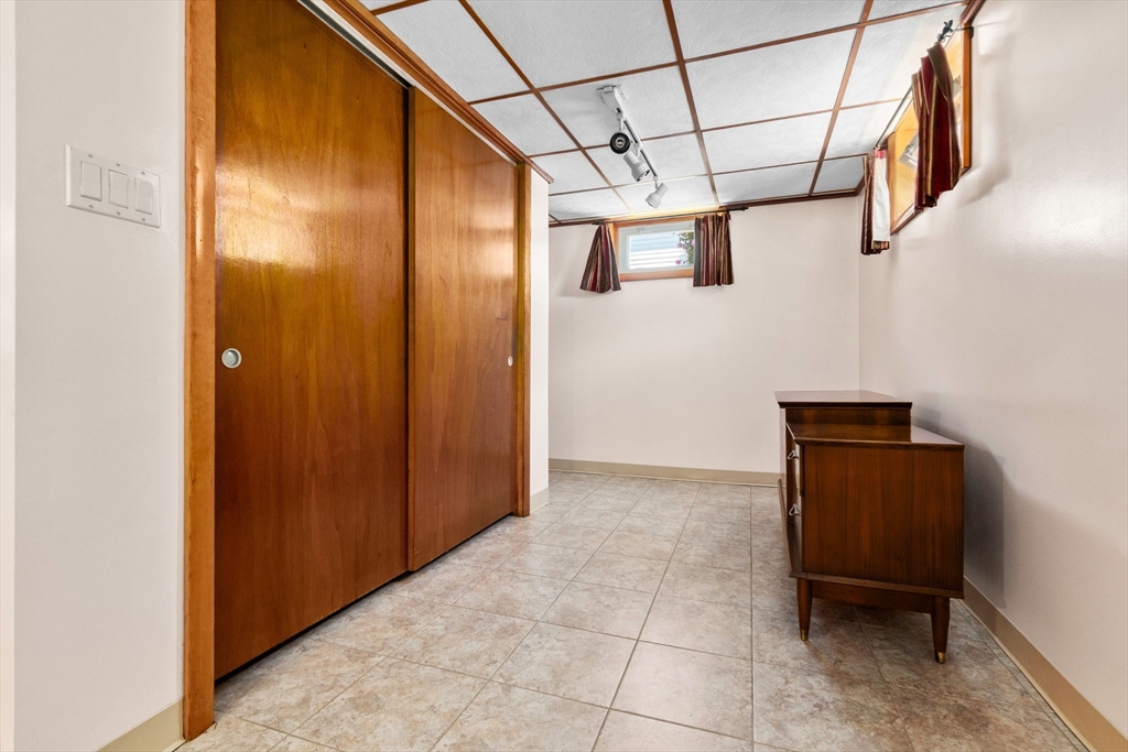 33 Lantern Road Revere, MA 02151 - Photo 23 of 32 Gallery Image 23