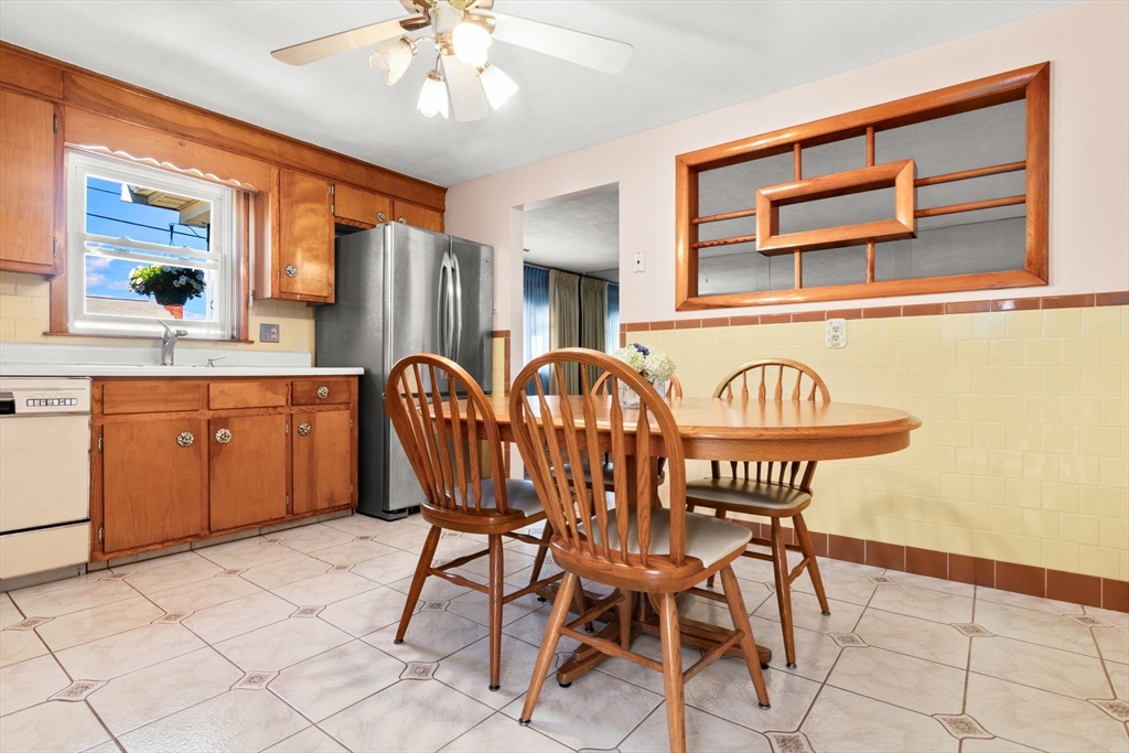 33 Lantern Road Revere, MA 02151 - Photo 8 of 32 Gallery Image 8
