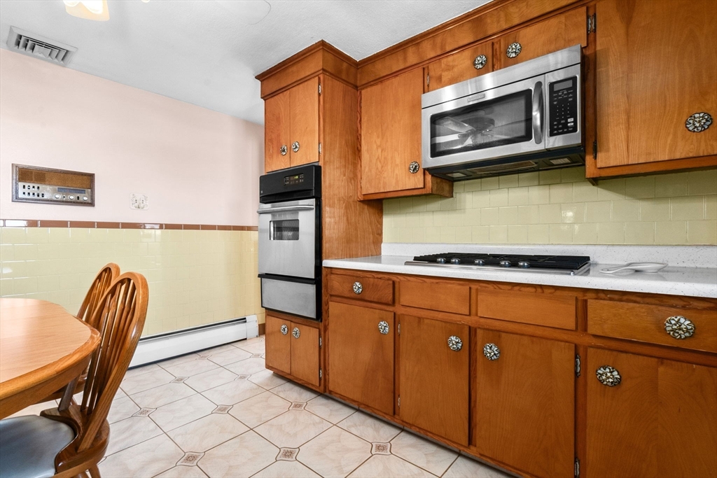 33 Lantern Road Revere, MA 02151 - Photo 10 of 32 Gallery Image 10