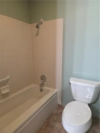 $325,000 | 10801 West 116th Terrace, Overland Park, KS 66210