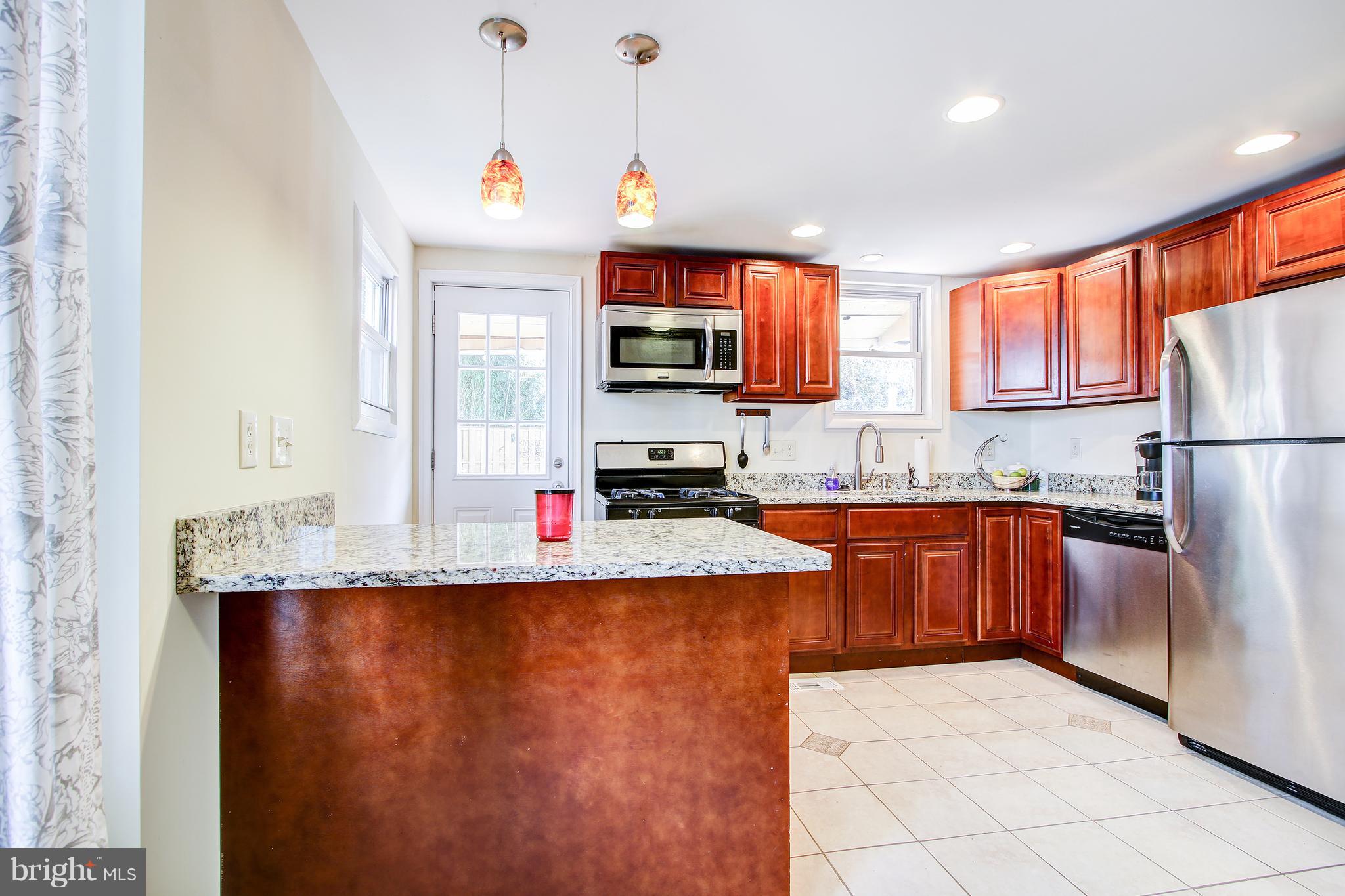3605 Hineline Road Baltimore, MD 21229 - Photo 12 of 33 Plenty of counter space with separate island