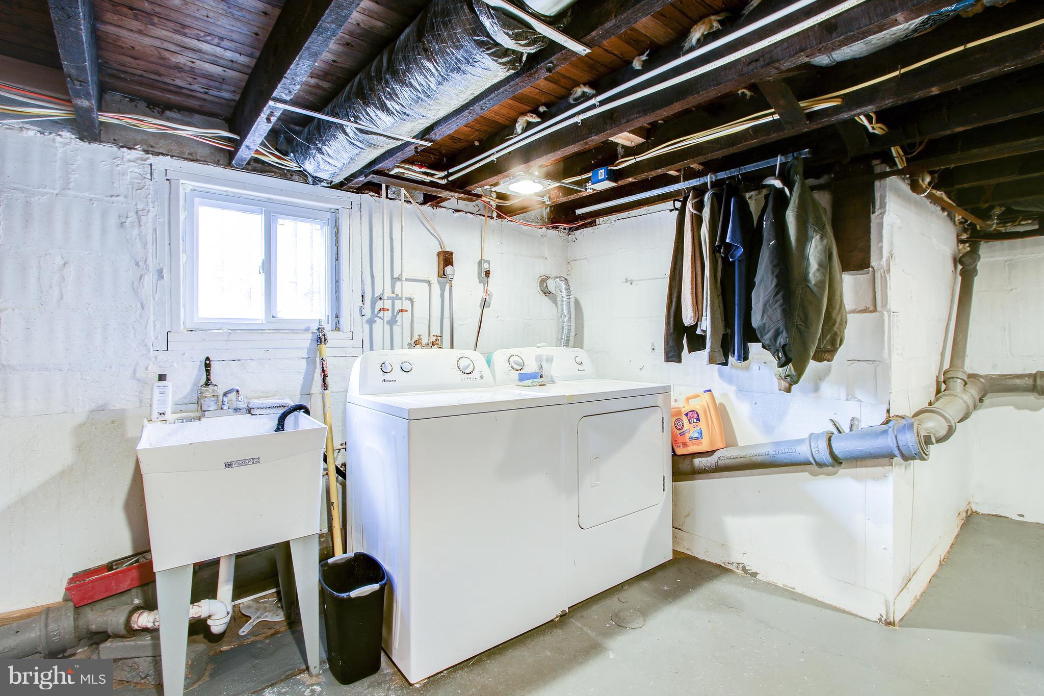 3605 Hineline Road Baltimore, MD 21229 - Photo 28 of 33 Laundry/storage room in basement