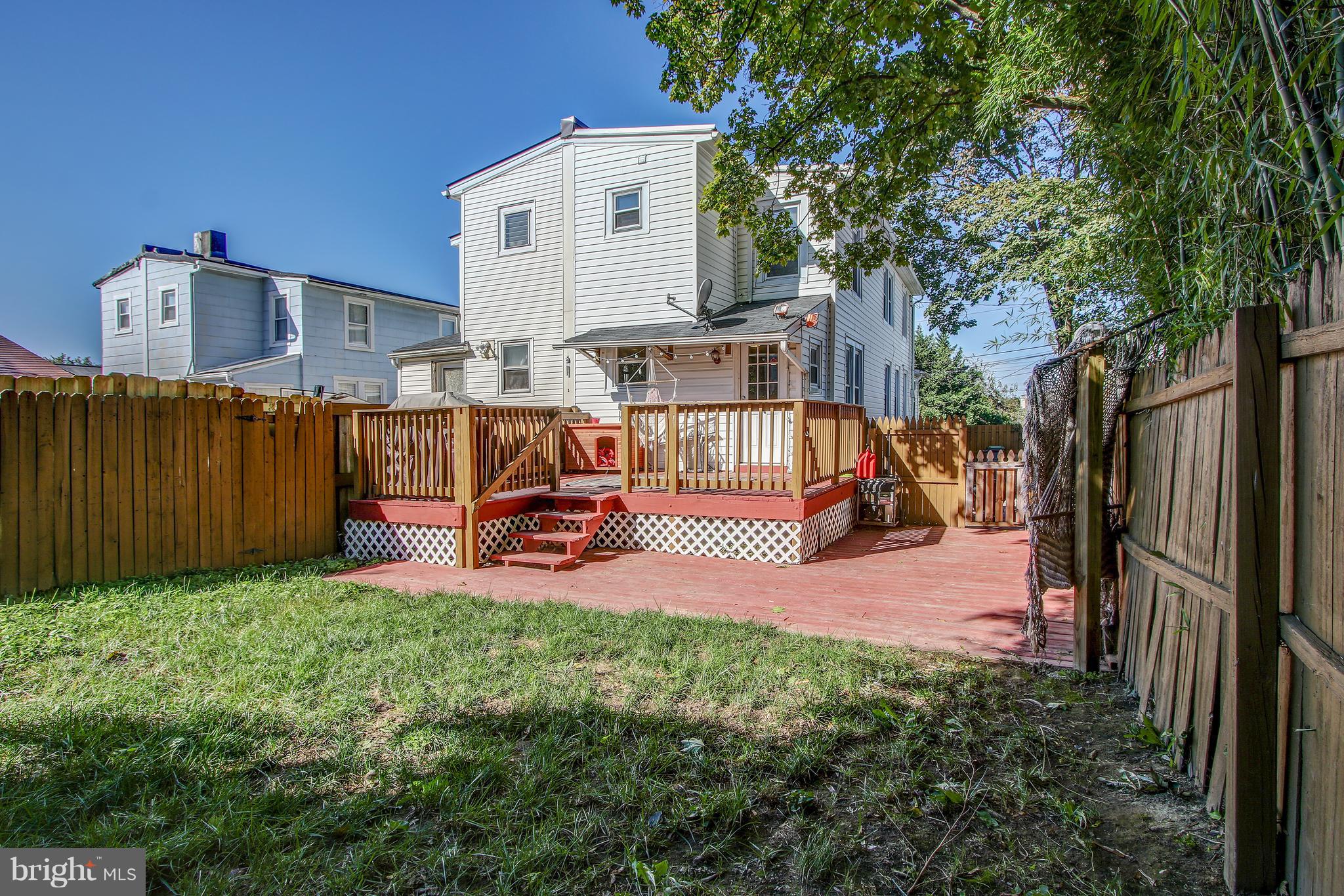 3605 Hineline Road Baltimore, MD 21229 - Photo 31 of 33 Yard space in the back