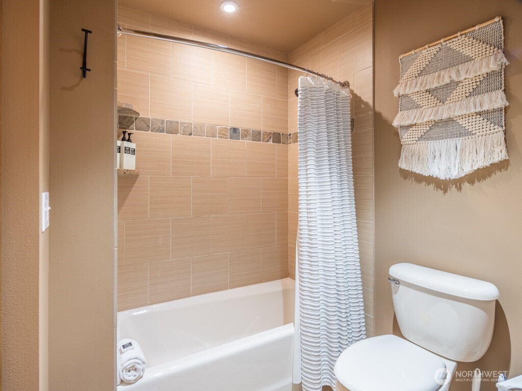 3770 Suncadia Trail, Unit 209 Cle Elum, WA 98922 - Photo 14 of 26