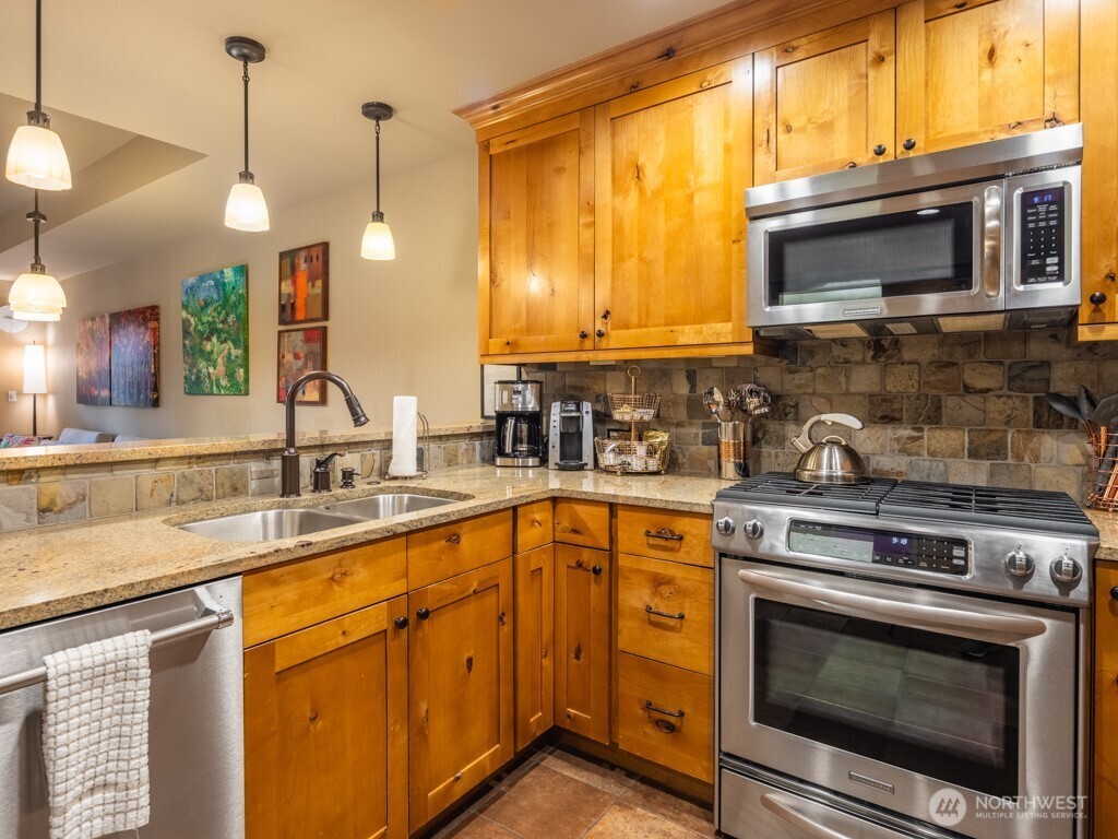 3770 Suncadia Trail, Unit 209 Cle Elum, WA 98922 - Photo 6 of 26
