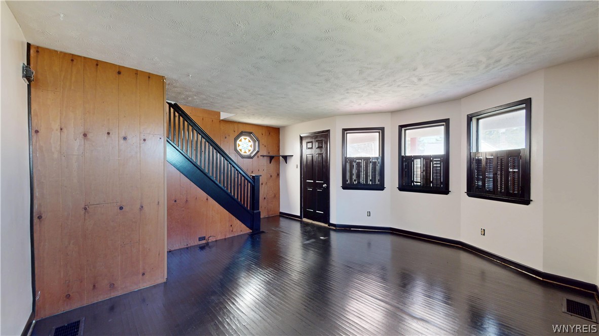 1635 Lockport Olcott Road Newfane, NY 14028 - Photo 5 of 49