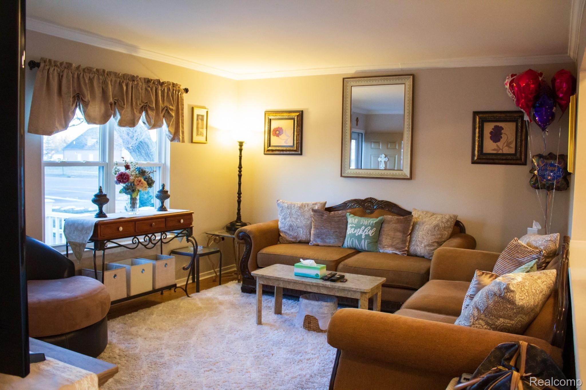 26055 Schoenherr Road Warren, MI 48089 - Photo 14 of 35 15.jpg
